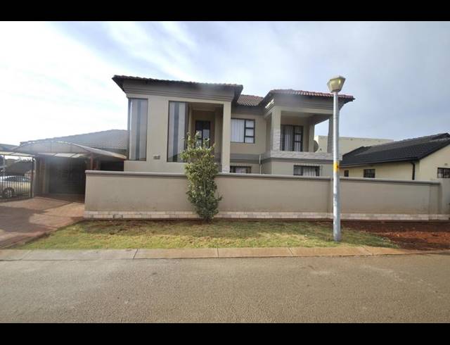 5 BEDROOM HOUSE FOR SALE IN DAWN PARK